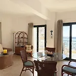 Apartament Electra's Front In *