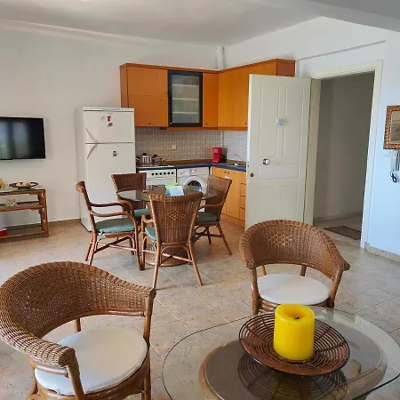 Electra's Front In アパート *