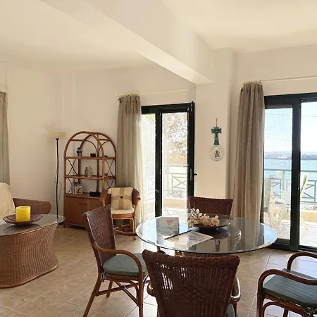 Apartman Electra's Front In *